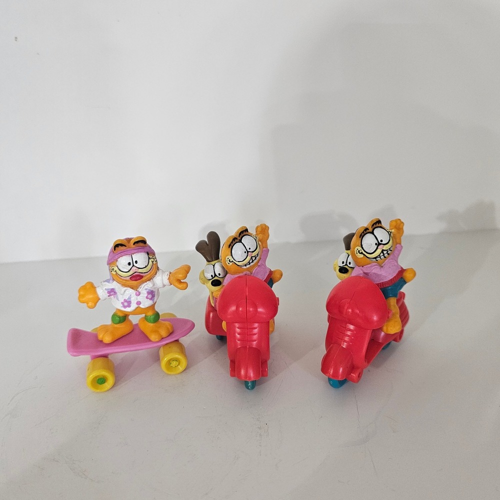 Vintage 1988 McDonalds Garfield Odie Happy Meal Toy Lot Skateboard Scooter 3pc